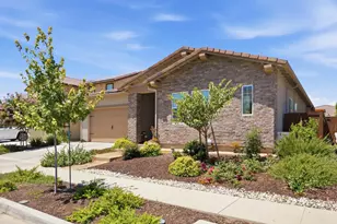 2013 Santos St, Woodland, CA 95776 - Photo 3