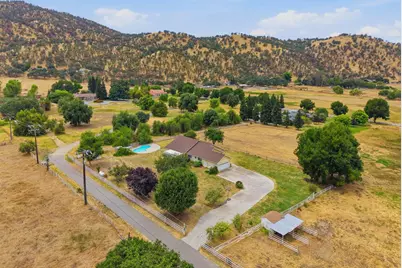 33485 Globe Drive, Springville, CA 93265 - Photo 11