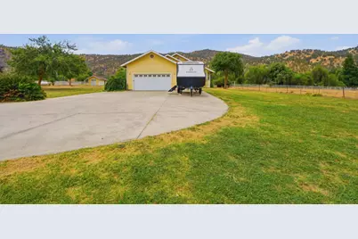 33485 Globe Drive, Springville, CA 93265 - Photo 3