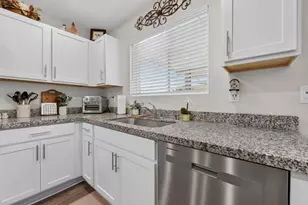2193 Shady Tree Cir, Roseville, CA 95747 - Photo 17