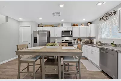 2193 Shady Tree Circle, Roseville, CA 95747 - Photo 11