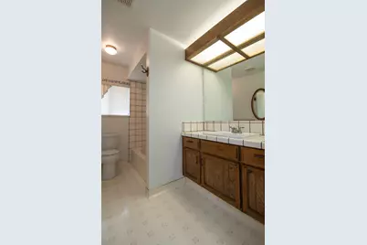 2004 Nadine Avenue, Ceres, CA 95351 - Photo 19