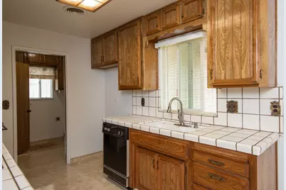 2004 Nadine Avenue, Ceres, CA 95351 - Photo 9