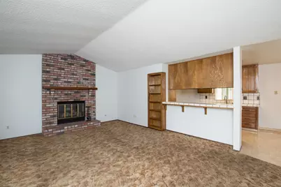 2004 Nadine Avenue, Ceres, CA 95351 - Photo 5