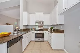 2021 Horseshoe Glen Cir, Folsom, CA 95630 - Photo 15