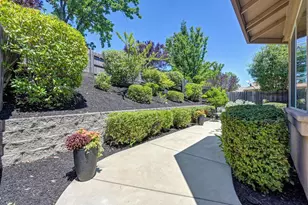 2021 Horseshoe Glen Cir, Folsom, CA 95630 - Photo 43