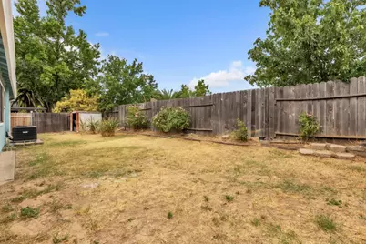 8617 Tiogawoods Drive, Sacramento, CA 95828 - Photo 25