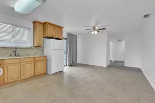 8617 Tiogawoods Dr, Sacramento, CA 95828 - Photo 11