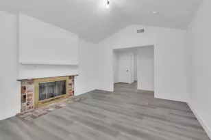 8617 Tiogawoods Dr, Sacramento, CA 95828 - Photo 7