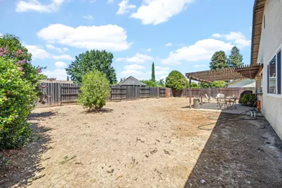 9033 Park Meadows Drive, Elk Grove, CA 95624 - Photo 15