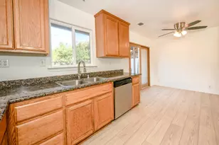828 Jackson St, Winters, CA 95694 - Photo 5