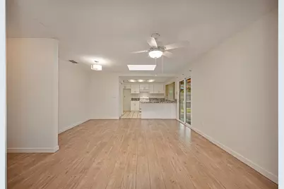 4040 Glen Innes Way, Sacramento, CA 95826 - Photo 5