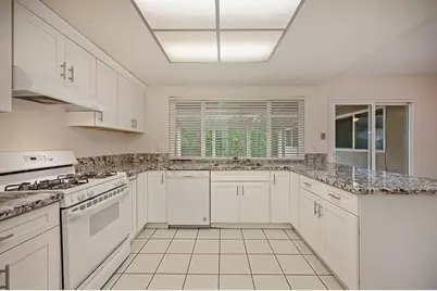 4040 Glen Innes Way, Sacramento, CA 95826 - Photo 11