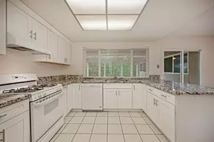 4040 Glen Innes Way, Sacramento, CA 95826 - Photo 11