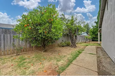 4040 Glen Innes Way, Sacramento, CA 95826 - Photo 31