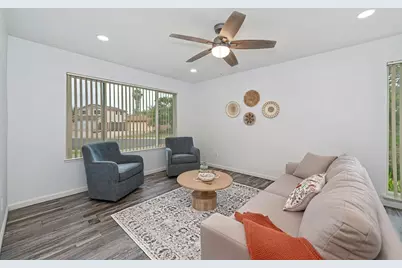 7021 Stanford Oak Drive, Sacramento, CA 95842 - Photo 11