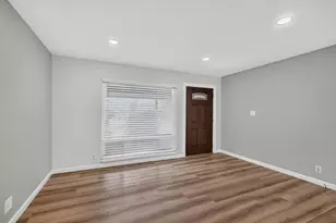 2041 Bowling Green Dr, Sacramento, CA 95825 - Photo 7