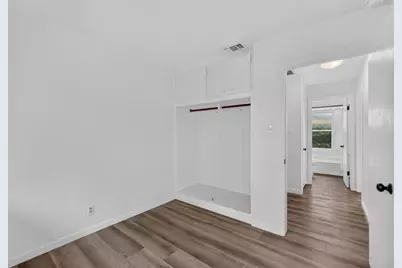 2041 Bowling Green Drive, Sacramento, CA 95825 - Photo 27