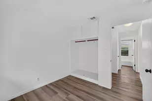 2041 Bowling Green Dr, Sacramento, CA 95825 - Photo 27