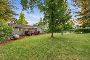 18691 Lake Forest Dr, Penn Valley, CA 95946 - Photo 35
