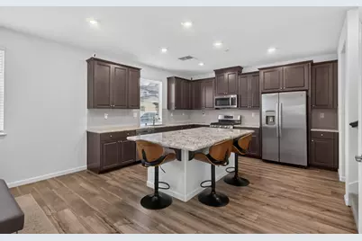 2048 Brave Hawk Loop, Roseville, CA 95747 - Photo 23