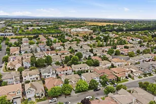 549 Aviator Cir, Sacramento, CA 95835 - Photo 31