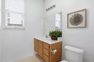 549 Aviator Cir, Sacramento, CA 95835 - Photo 23