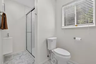 6111 Laguna Vale Way, Elk Grove, CA 95758 - Photo 19