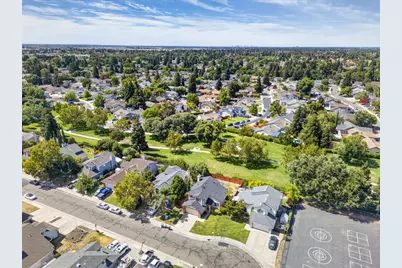 6111 Laguna Vale Way, Elk Grove, CA 95758 - Photo 27