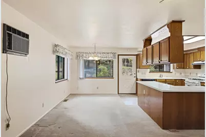5648 Vacation Boulevard, Somerset, CA 95684 - Photo 9