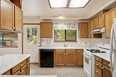 5648 Vacation Boulevard, Somerset, CA 95684 - Photo 7