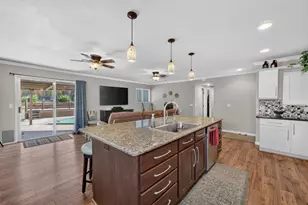 1016 Azure Ct, Roseville, CA 95678 - Photo 11