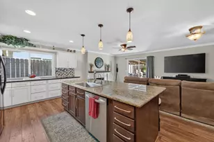 1016 Azure Ct, Roseville, CA 95678 - Photo 13