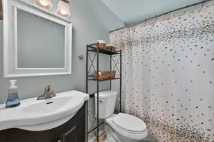 1016 Azure Ct, Roseville, CA 95678 - Photo 25