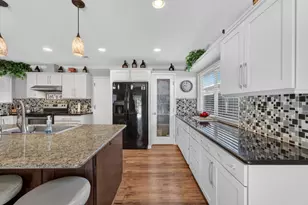 1016 Azure Ct, Roseville, CA 95678 - Photo 9
