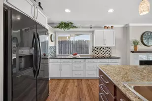 1016 Azure Ct, Roseville, CA 95678 - Photo 7