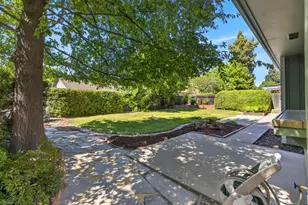 329 Rivergate Way, Sacramento, CA 95831 - Photo 67