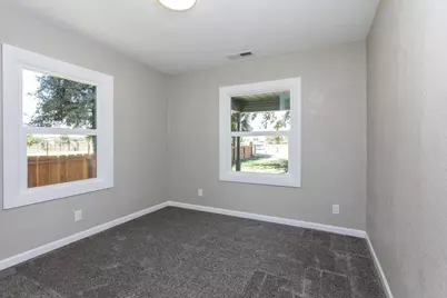 1800 W Glenwood Avenue, Turlock, CA 95380 - Photo 7
