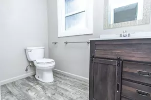 1800 W Glenwood Ave, Turlock, CA 95380 - Photo 9
