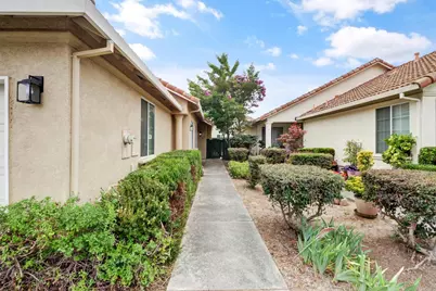 31 Aruba Circle, Sacramento, CA 95823 - Photo 3