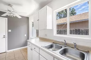 851 5th St, Woodland, CA 95695 - Photo 15