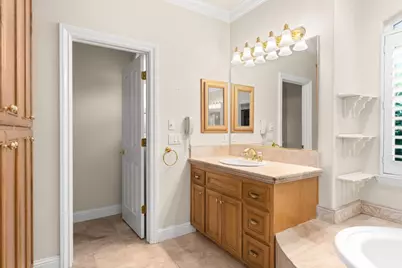 7710 Rio Barco Way, Sacramento, CA 95831 - Photo 35