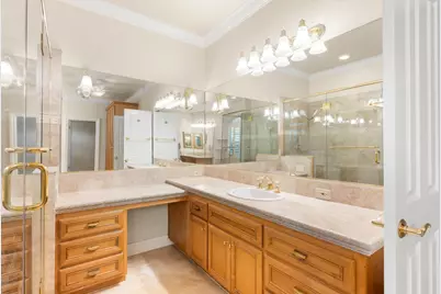 7710 Rio Barco Way, Sacramento, CA 95831 - Photo 39