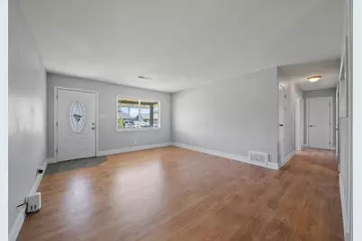 6940 Gillingham Way, North Highlands, CA 95660 - Photo 5