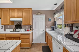 2000 Peridot St, Roseville, CA 95678 - Photo 23
