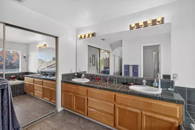 2000 Peridot Street, Roseville, CA 95678 - Photo 47