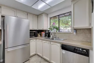 5522 Chianti Way, Citrus Heights, CA 95610 - Photo 5