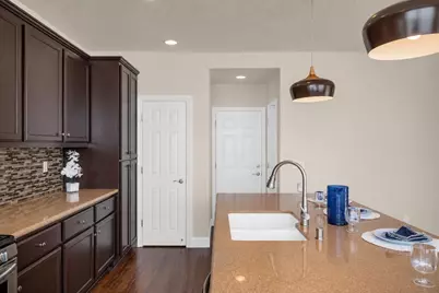 1360 Folsom Meadows Circle, Folsom, CA 95630 - Photo 15