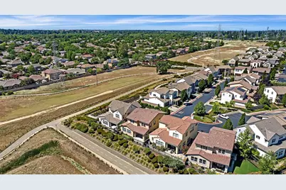 1360 Folsom Meadows Circle, Folsom, CA 95630 - Photo 41