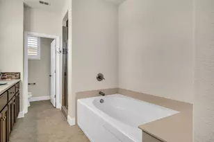 1360 Folsom Meadows Cir, Folsom, CA 95630 - Photo 33